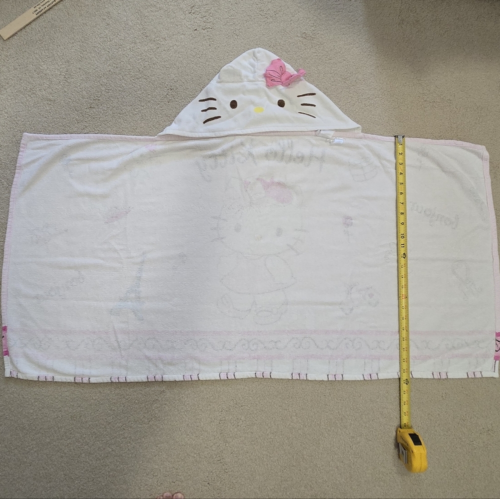 Sanrio Hello Kitty Hooded Towel, kids - Picture 2 of 4